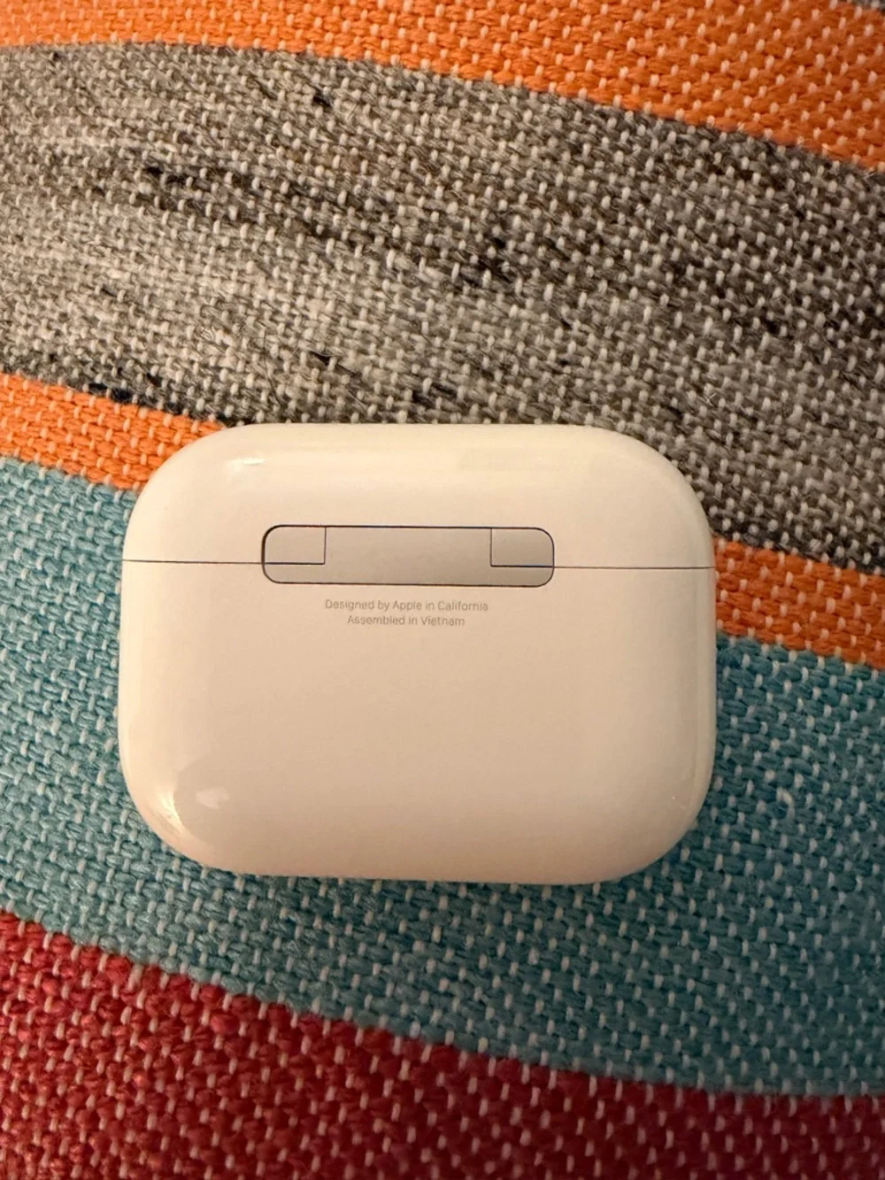 Apple White Wireless Earbuds Charging Case - (case only)